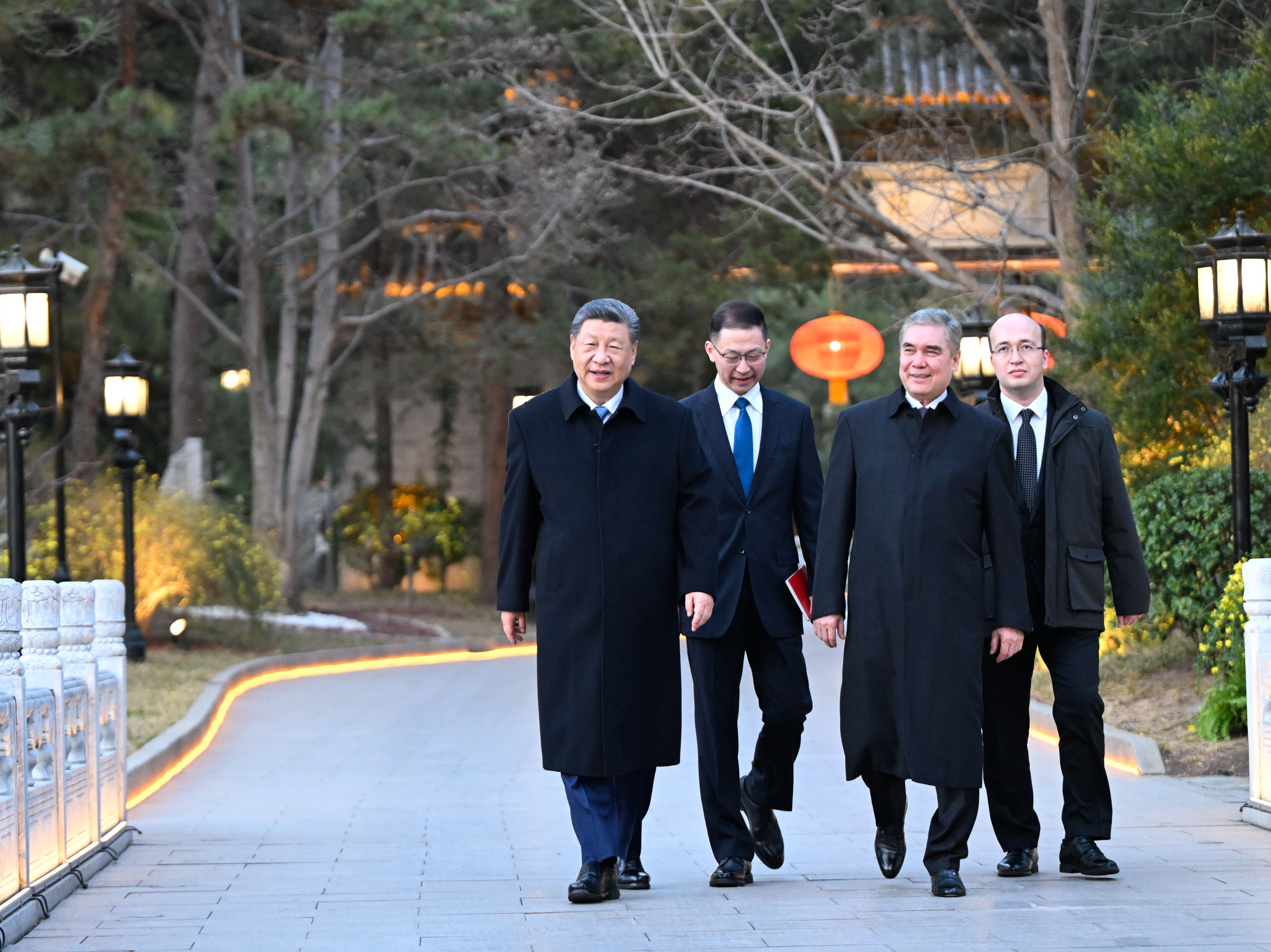 2026年3月18日，國家主席習(xí)近平在北京會見土庫曼斯坦民族領(lǐng)袖、人民委員會主席別爾德穆哈梅多夫。